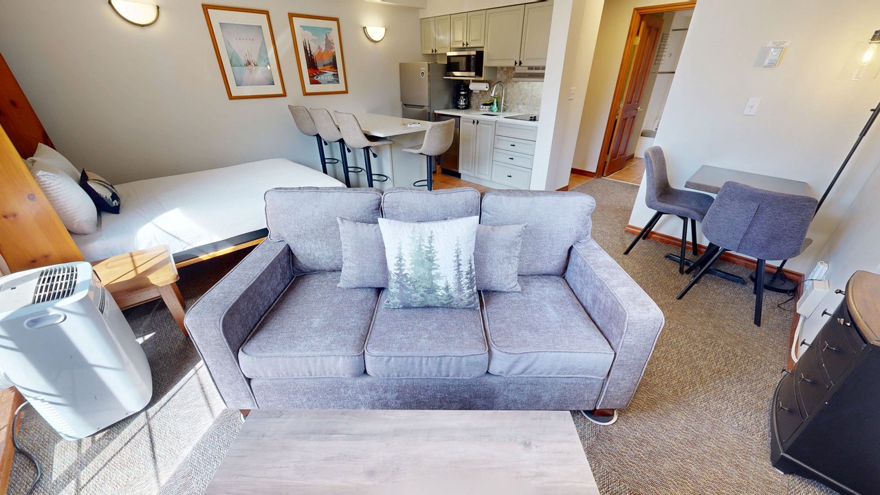 Photo of Livingroom in Sun Peaks