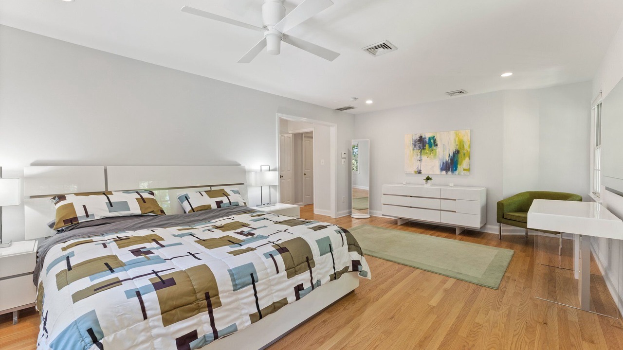Photo of Bedroom in Bethesda