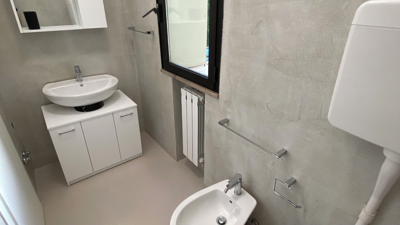 Photo of Bathroom in Marina Centro
