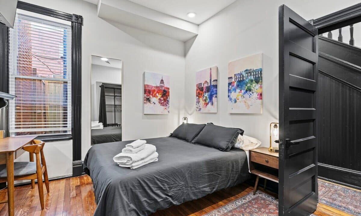 Photo of Bedroom in Shaw