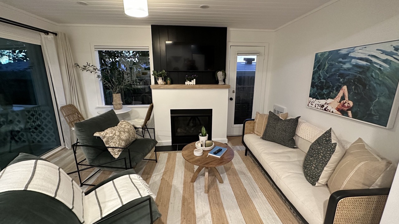 Photo of Livingroom in South Laguna