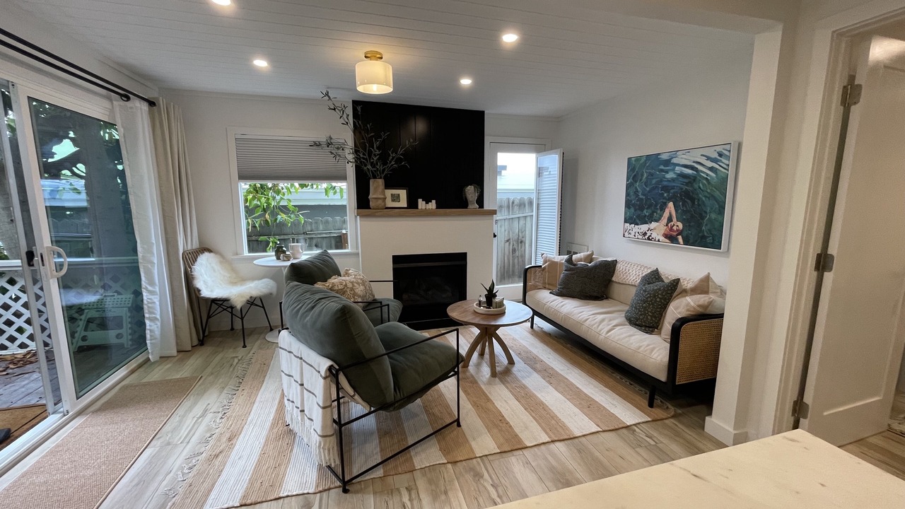 Photo of Livingroom in South Laguna