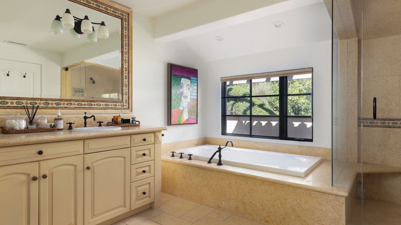 Photo of Bathroom in Eucalyptus Hill