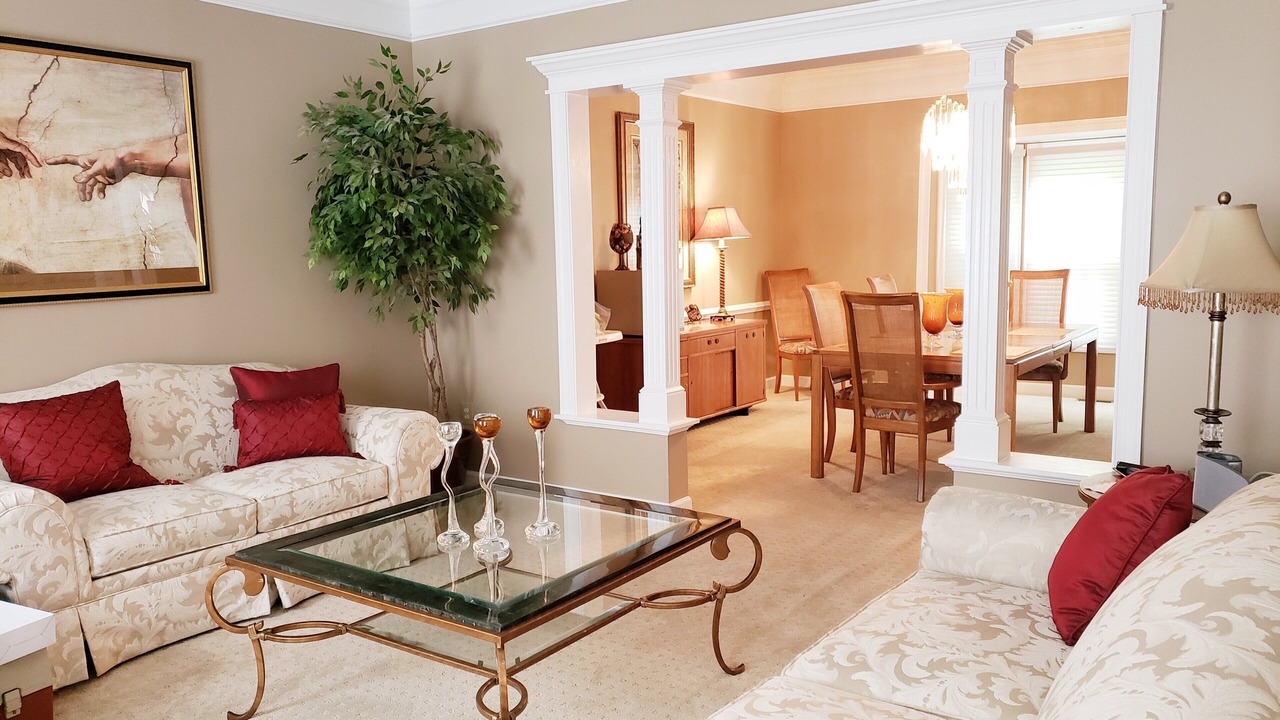 Photo of Livingroom in North Potomac
