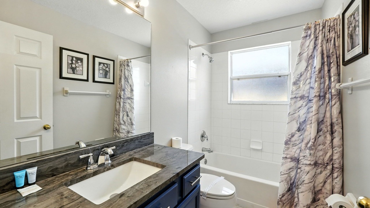 Photo of Bathroom in Lake Berkley
