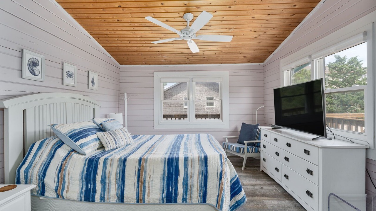 Photo of Bedroom in Avon