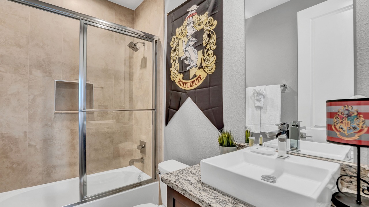Photo of Bathroom in Crestwynd Bay