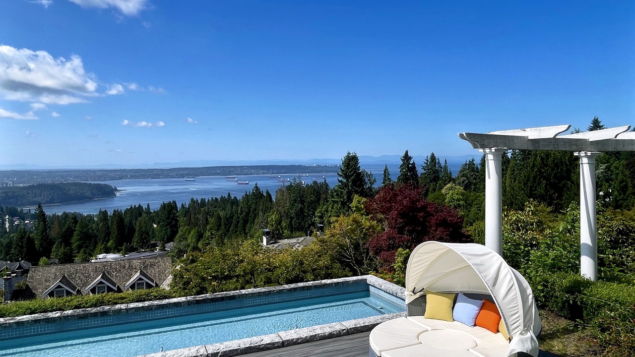 Photo of Outdoor in West Vancouver
