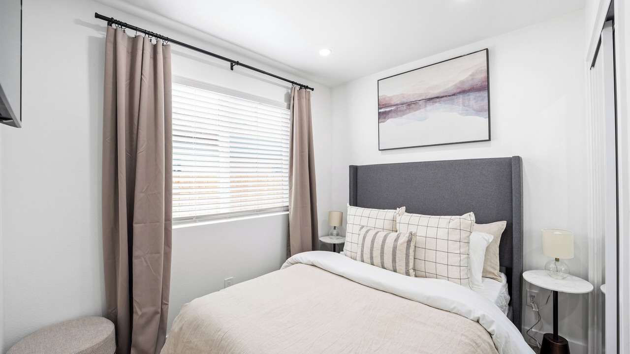 Photo of Bedroom in Oxnard