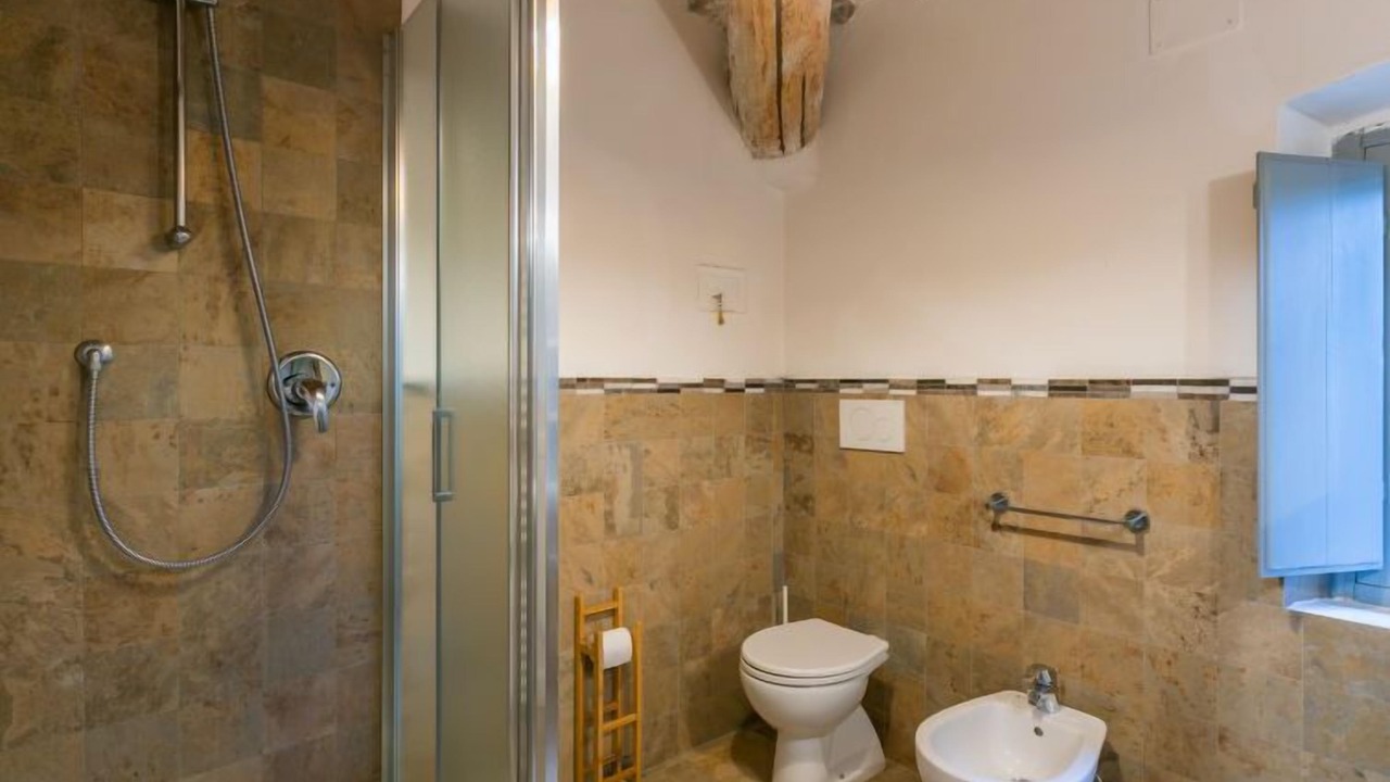 Photo of Bathroom in Lorenzana
