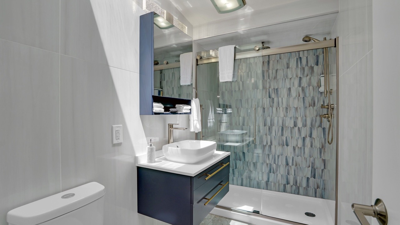 Photo of Bathroom in Silver Strand