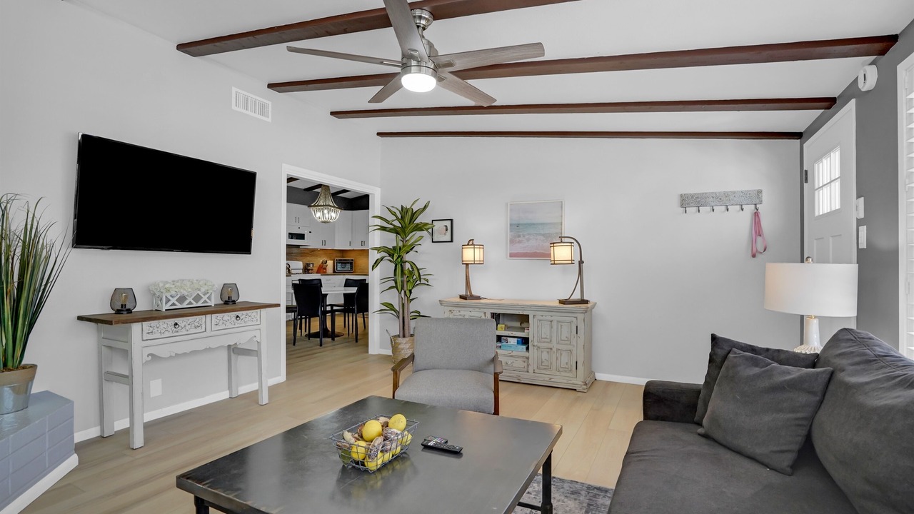 Photo of Bedroom in Silver Strand