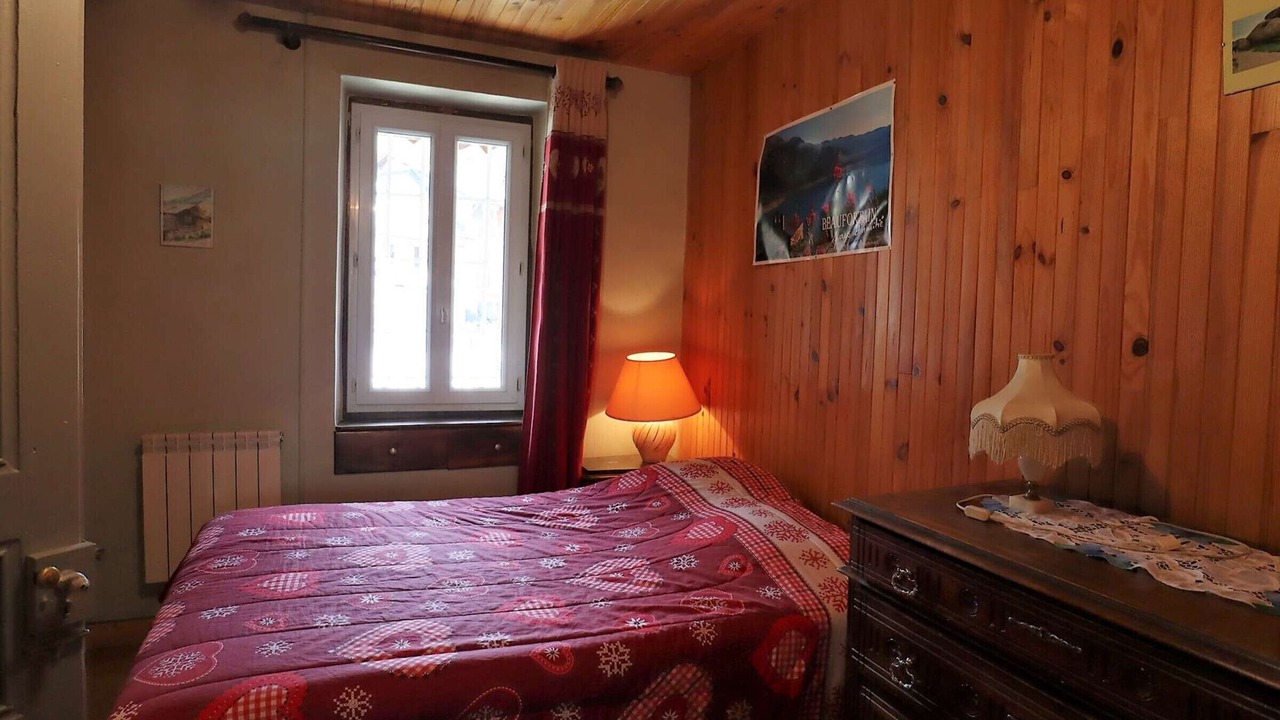 Photo of Bedroom in Areches