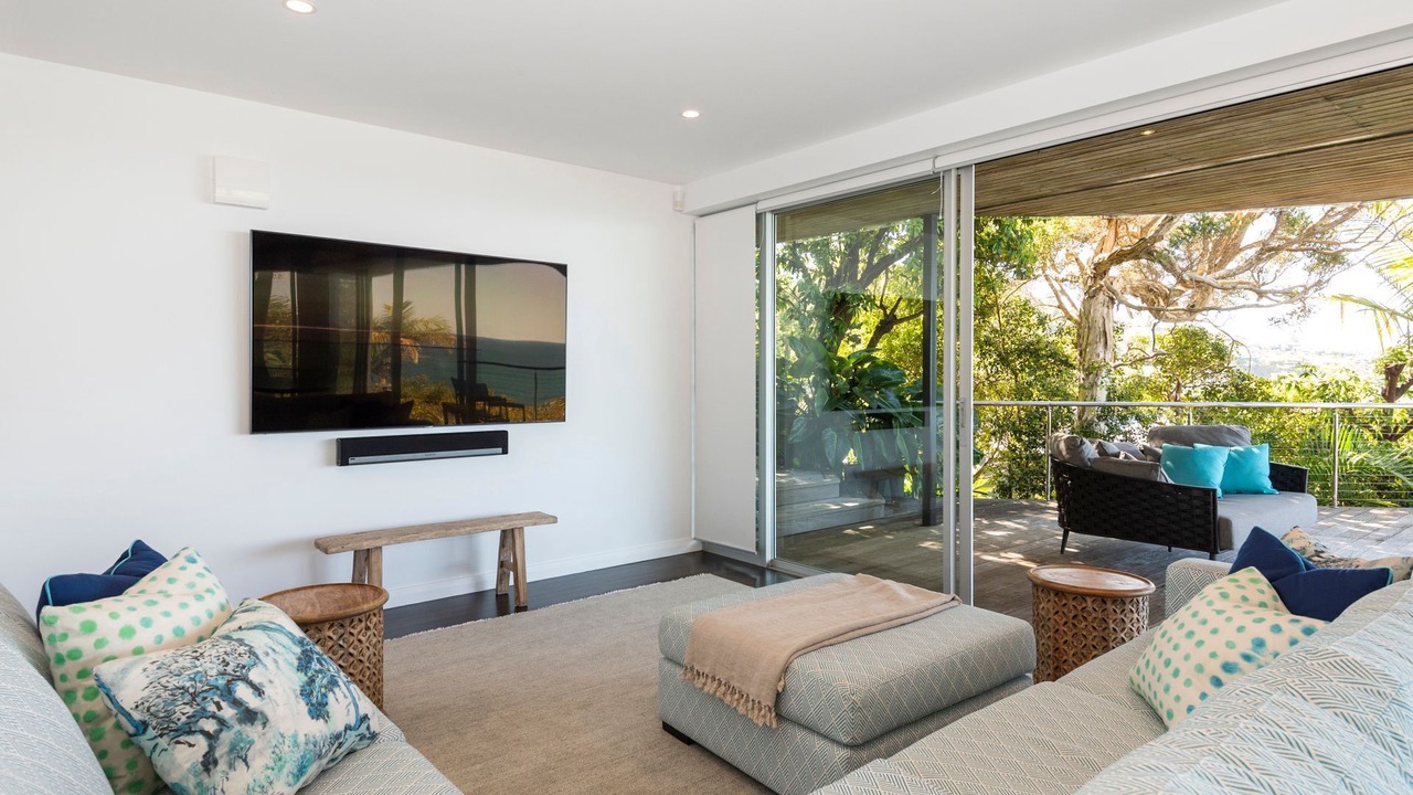 Photo of Livingroom in Whale Beach