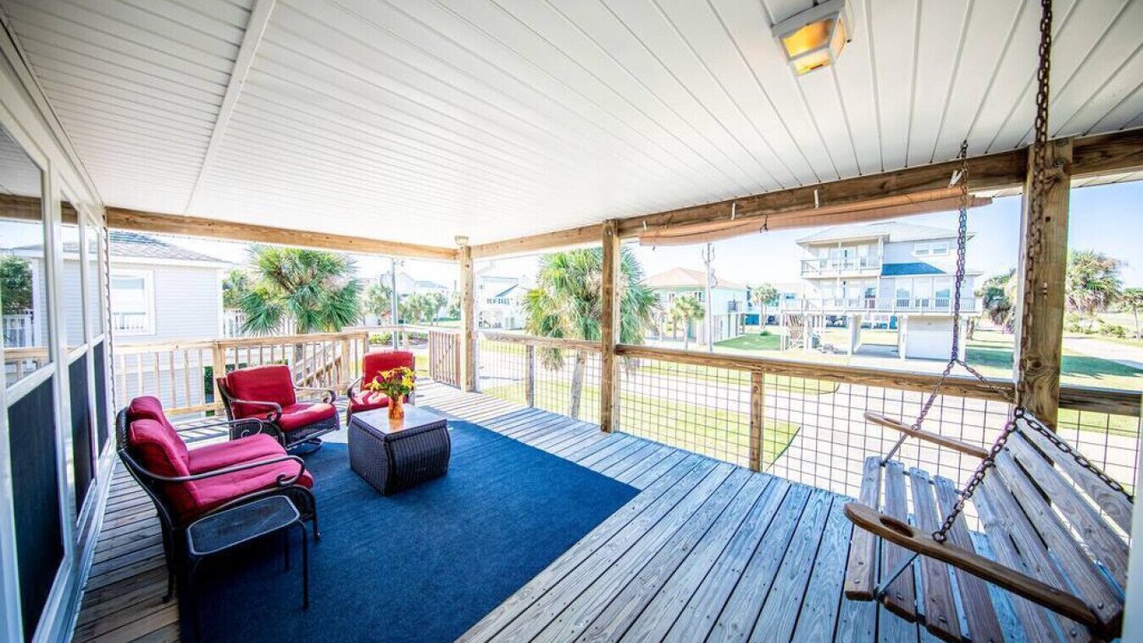 Photo of Patio Balcony in Pirates Beach