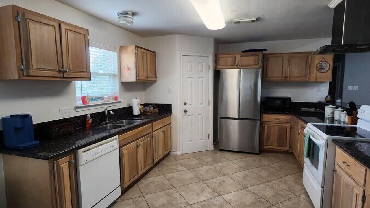 Photo of Kitchen in Pirates Beach