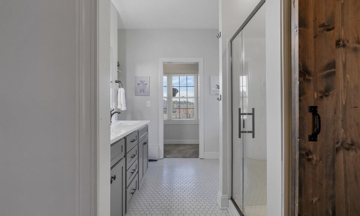 Photo of Bathroom in Logan