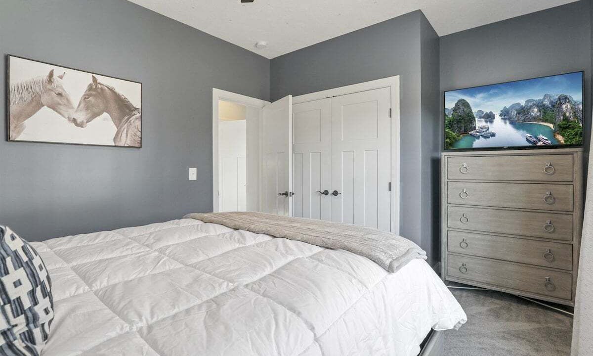 Photo of Bedroom in Logan