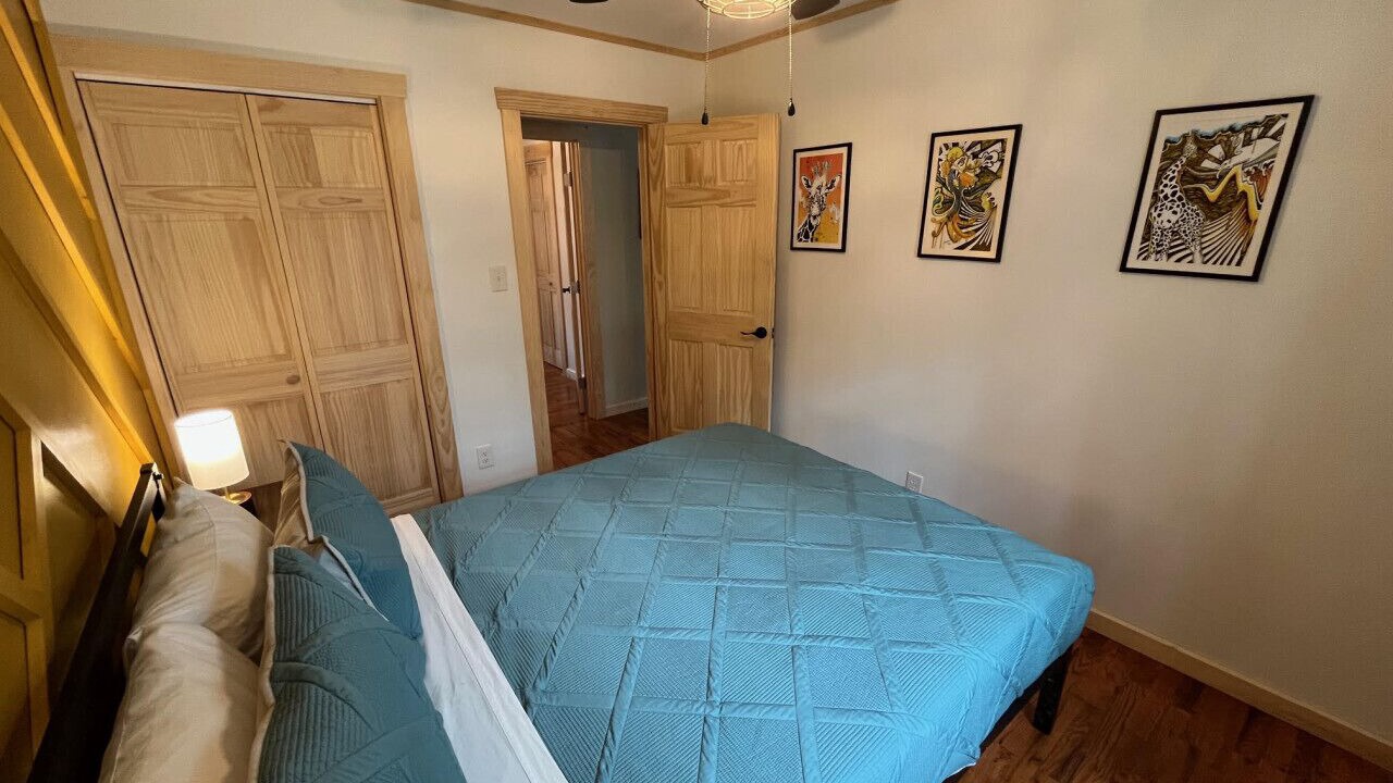 Photo of Bedroom in White Mills