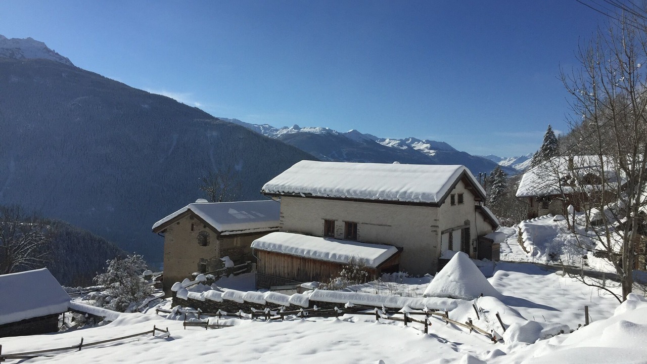 Photo of Outdoor in Seez