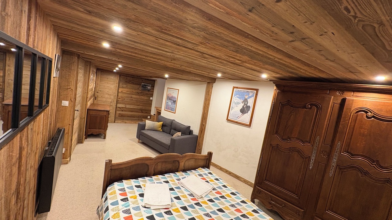 Photo of Bedroom in Seez