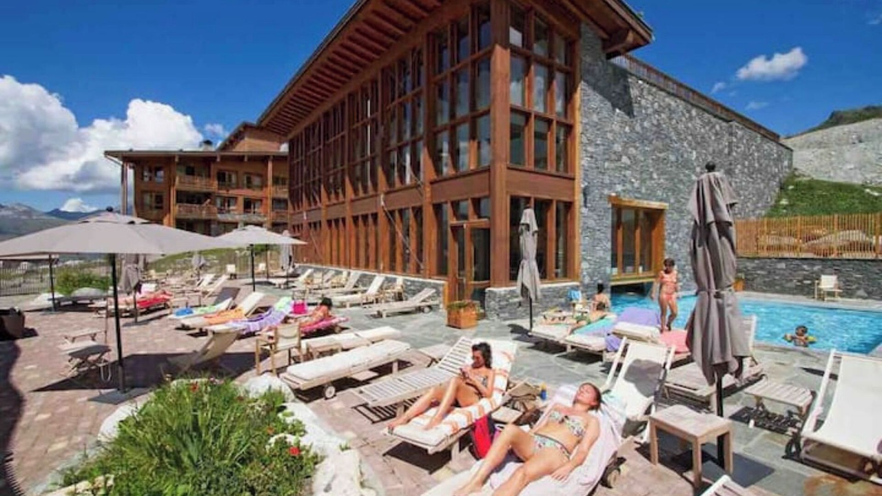 Photo of Outdoor in Arc-1800