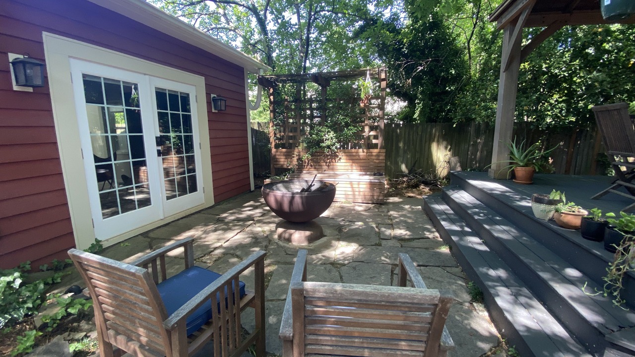 Photo of Patio Balcony in Plaza Midwood