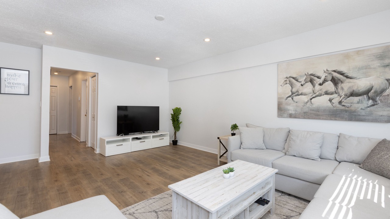 Photo of Livingroom in Riley Park
