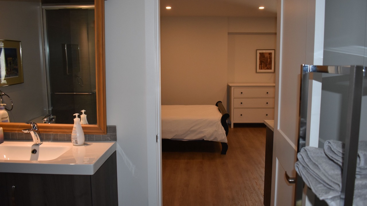 Photo of Bedroom in Central Lonsdale