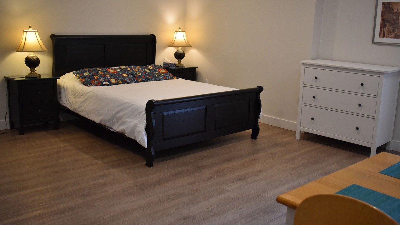 Photo of Bedroom in Central Lonsdale