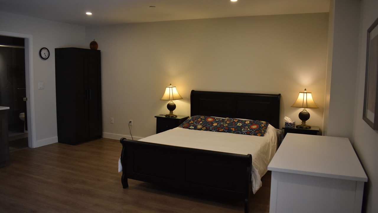 Photo of Bedroom in Central Lonsdale