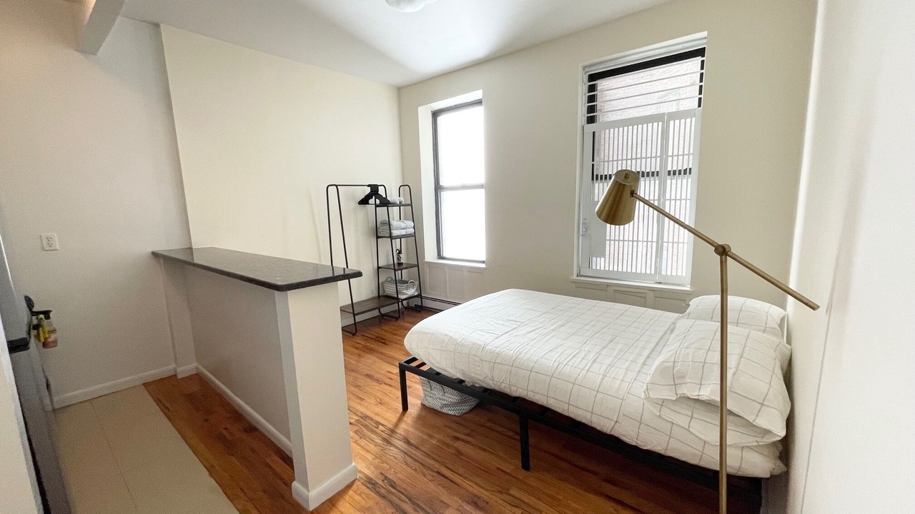Photo of Bedroom in Bloomingdale