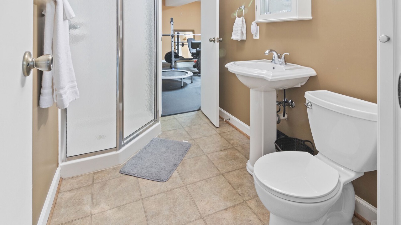 Photo of Bathroom in Fairland