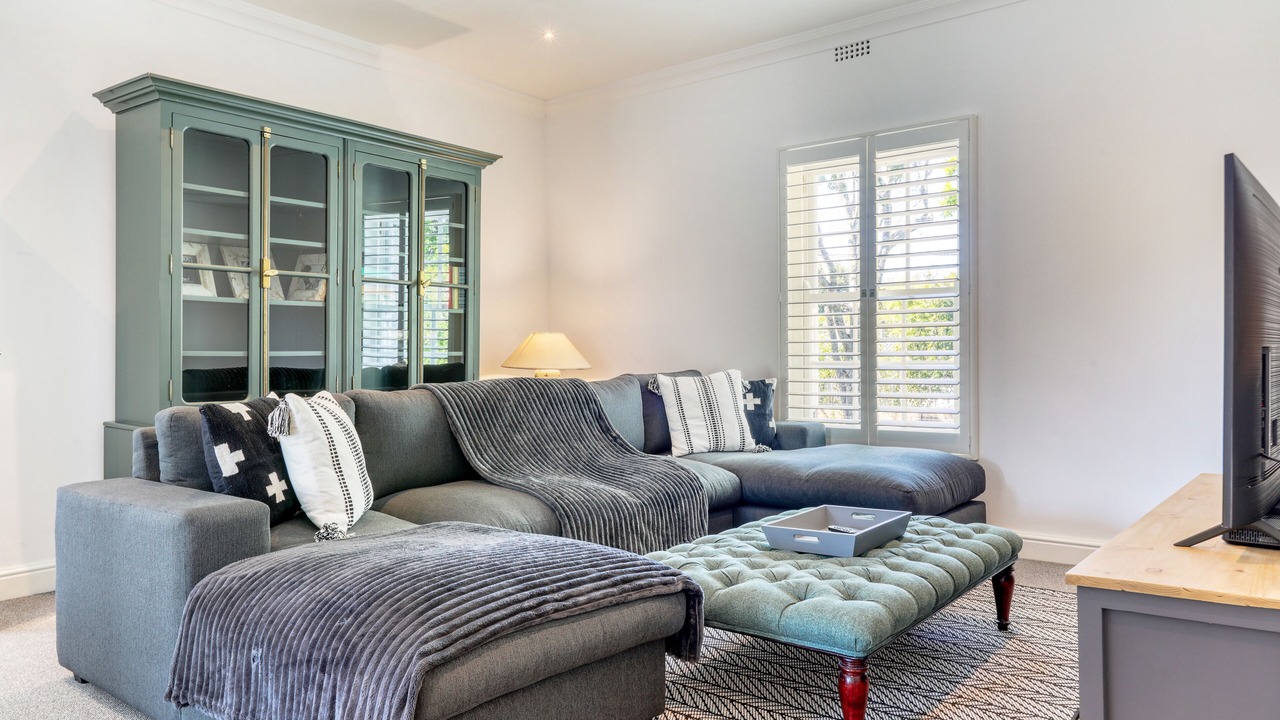 Photo of Livingroom in Claremont