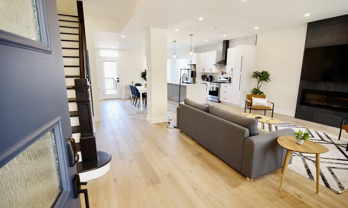 Photo of Livingroom in Petworth