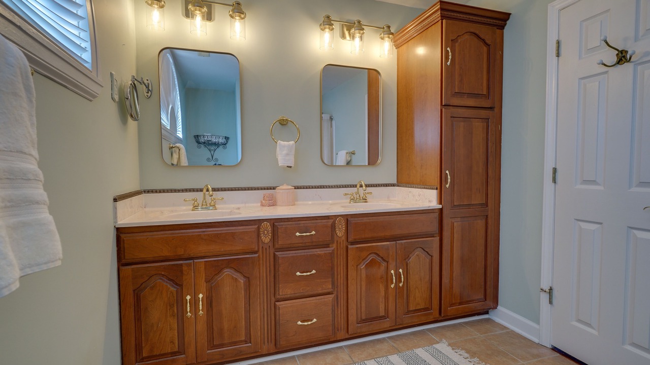 Photo of Bathroom in Long Beach