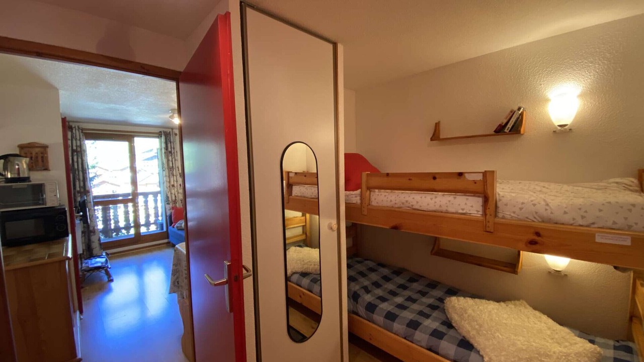 Photo of Bedroom in Areches