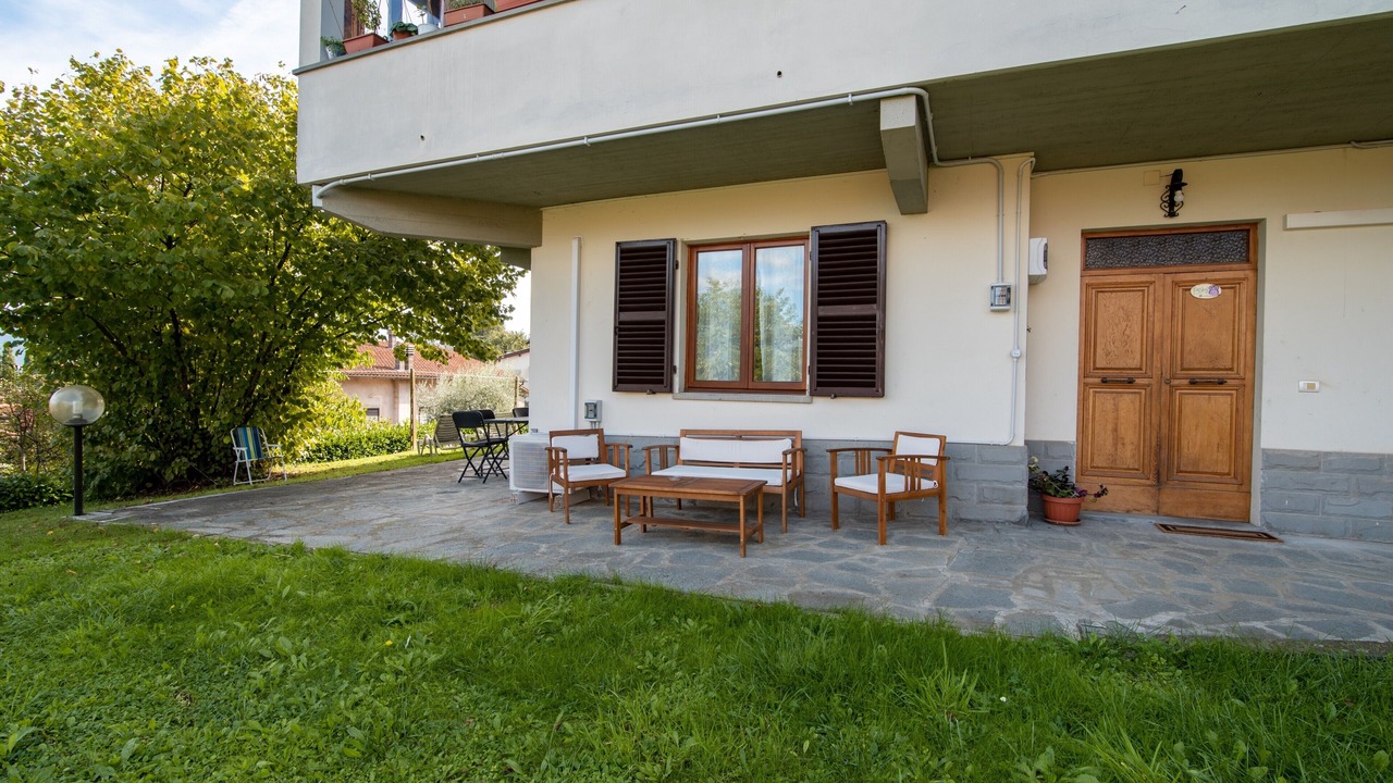Photo of Patio Balcony in Porrena