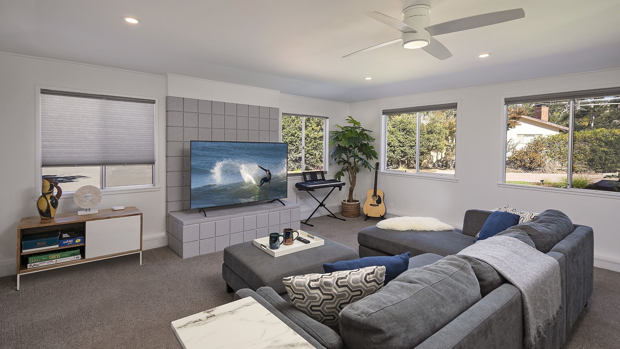 Photo of Livingroom in West Mesa