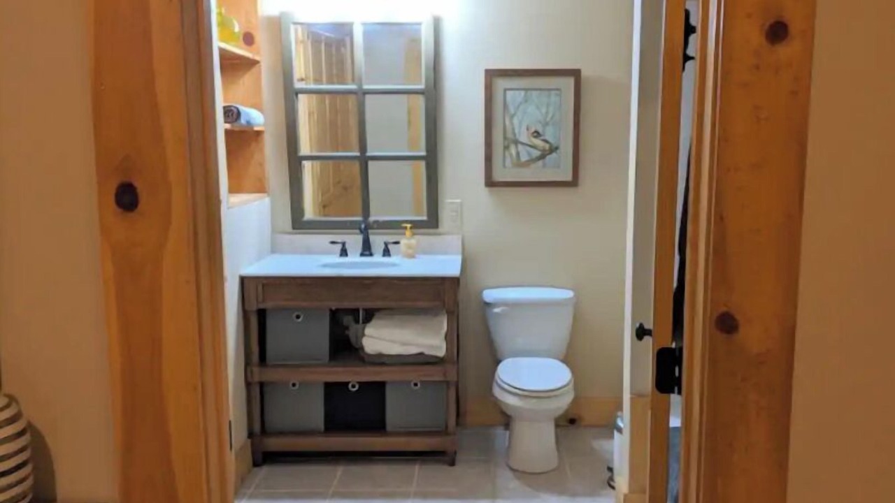 Photo of Bathroom in Boomer