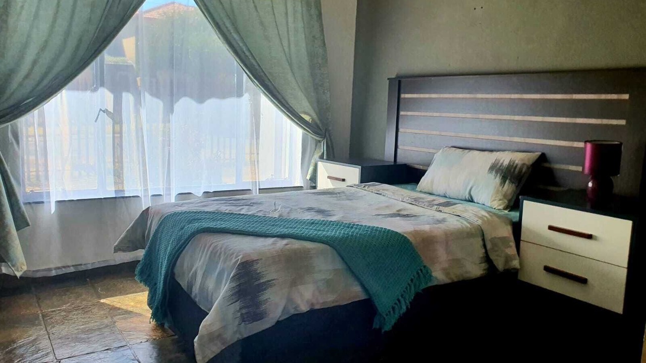 Photo of Bedroom in Randfontein