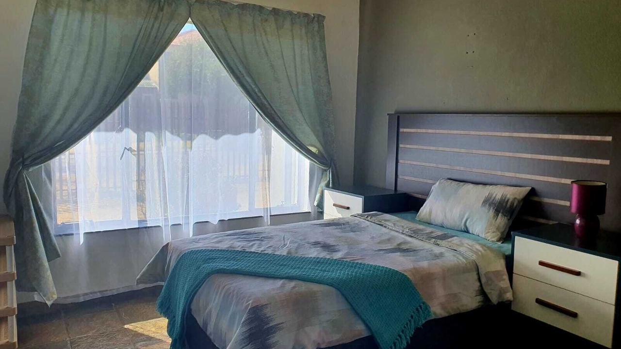 Photo of Bedroom in Randfontein