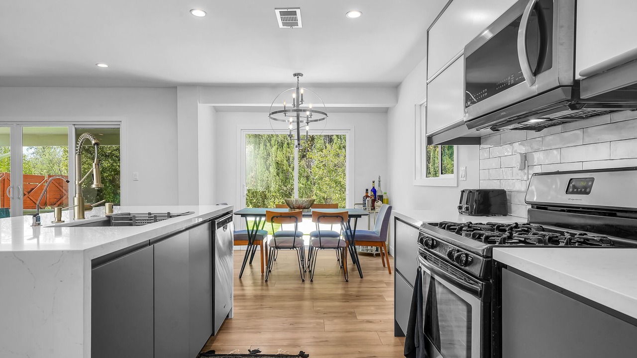 Photo of Kitchen in Woodland Hills