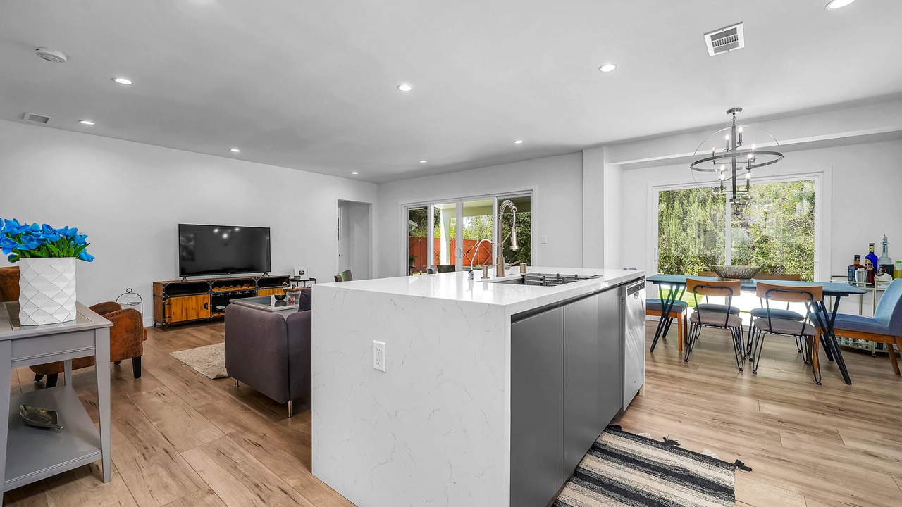 Photo of Kitchen in Woodland Hills