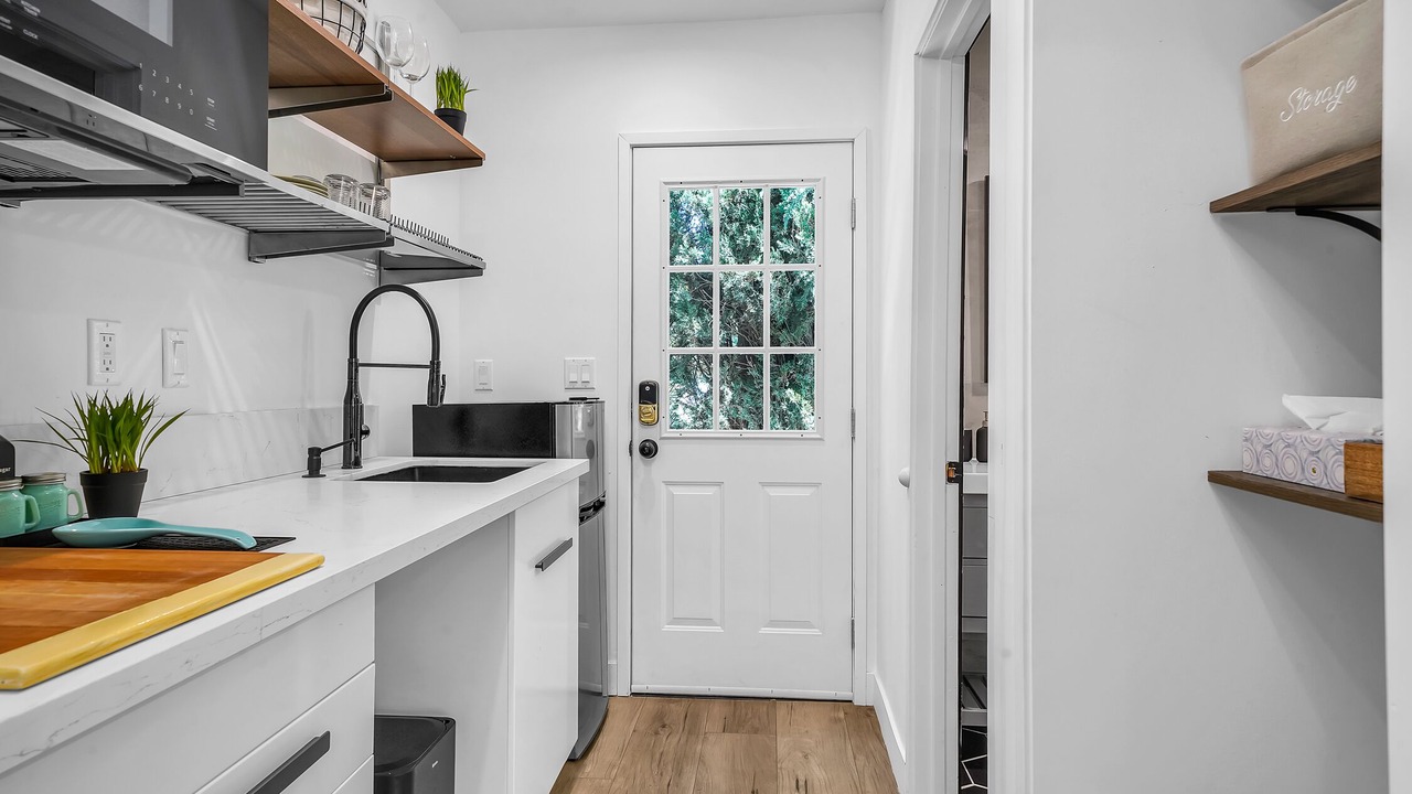 Photo of Kitchen in Woodland Hills