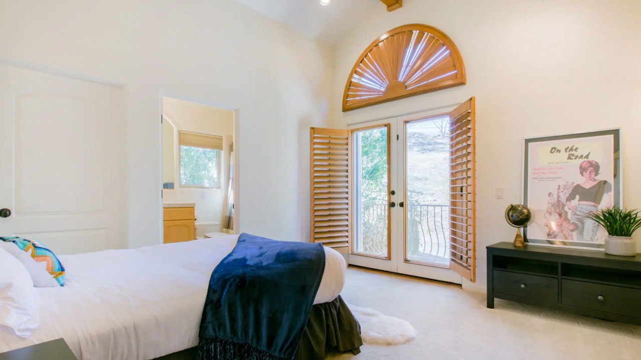 Photo of Bedroom in Malibu