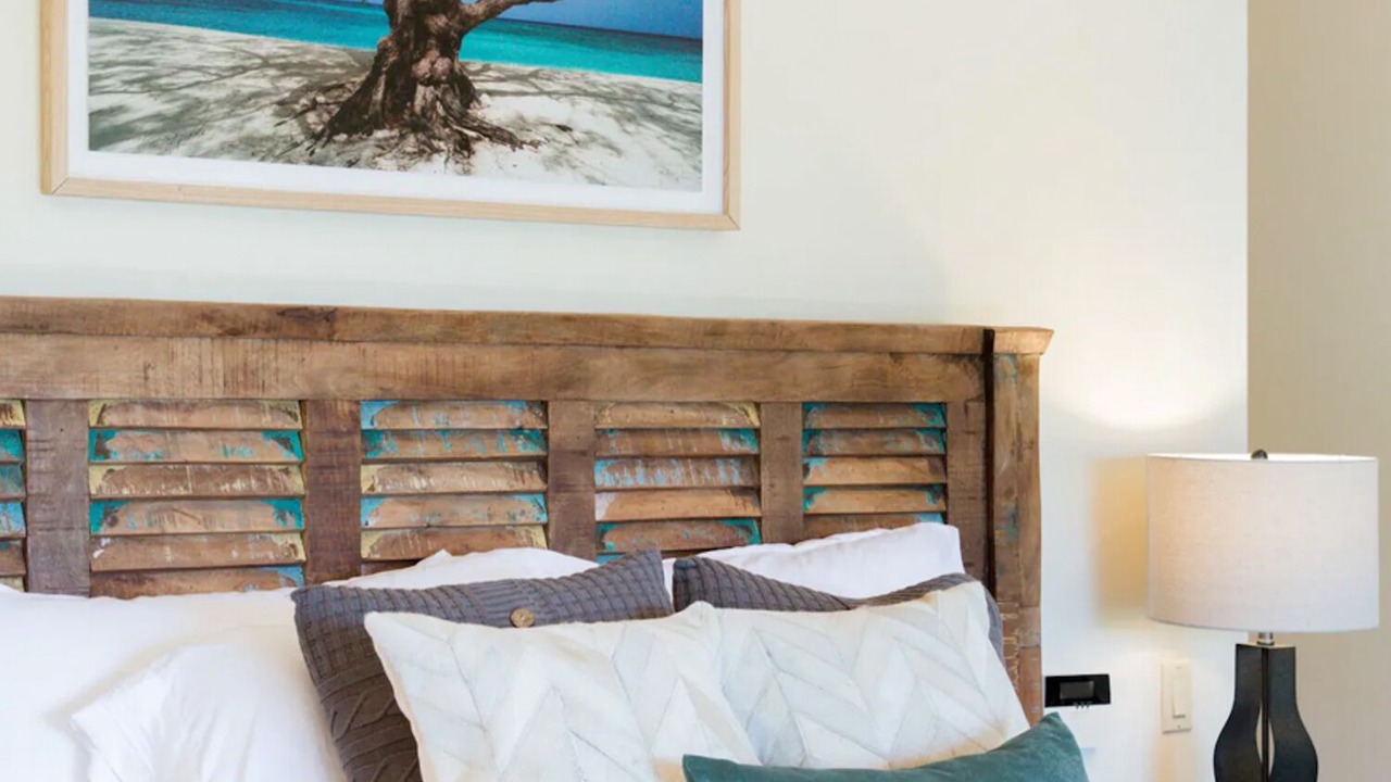 Photo of Bedroom in Malibu