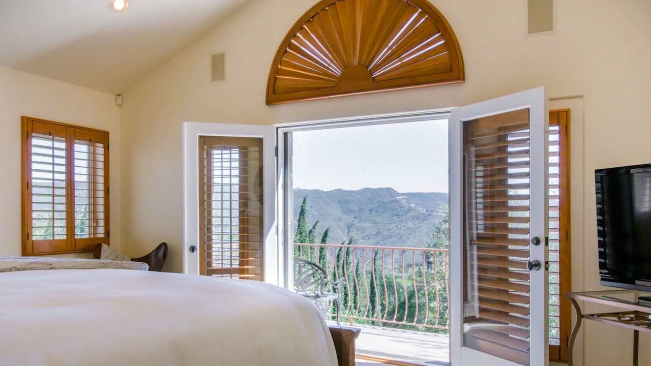 Photo of Bedroom in Malibu