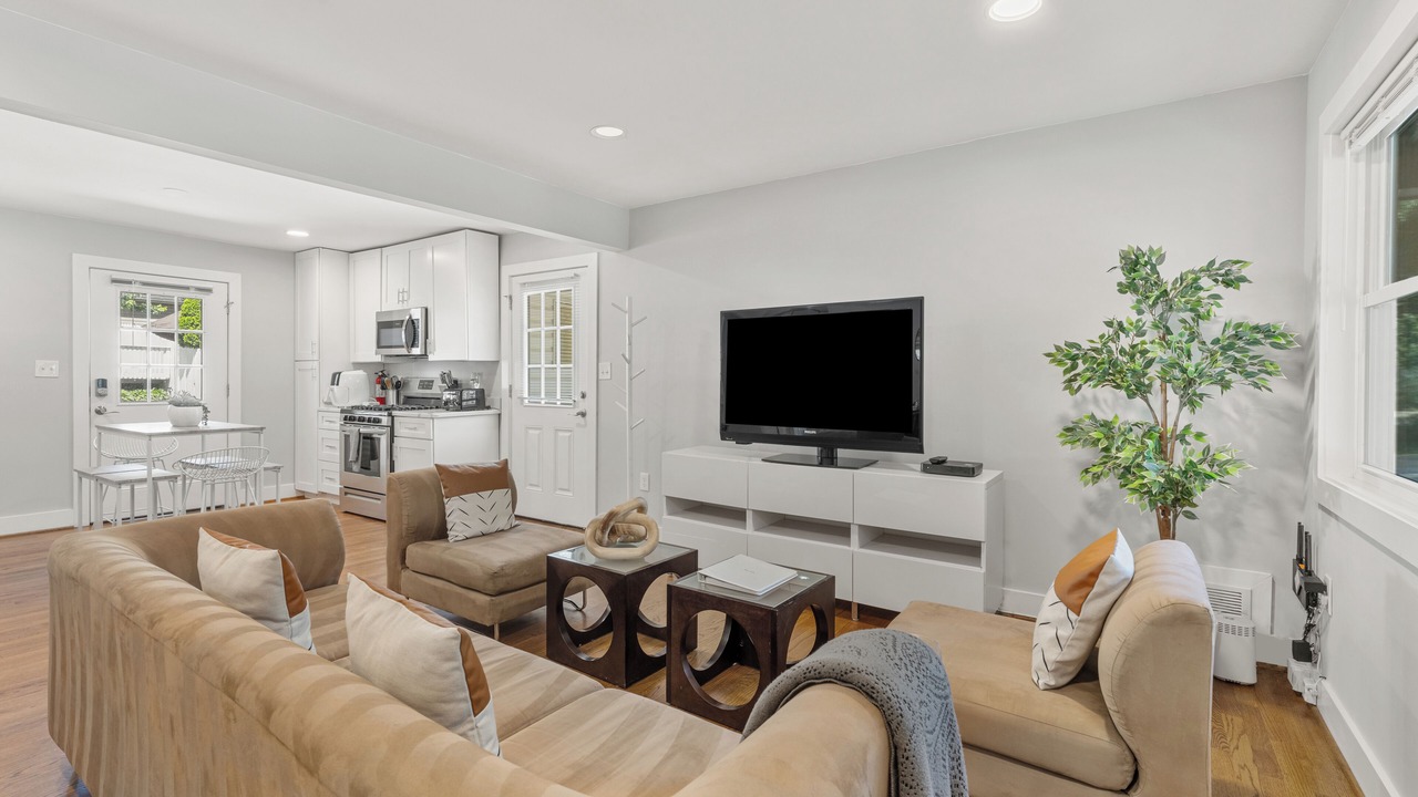 Photo of Livingroom in Rockville