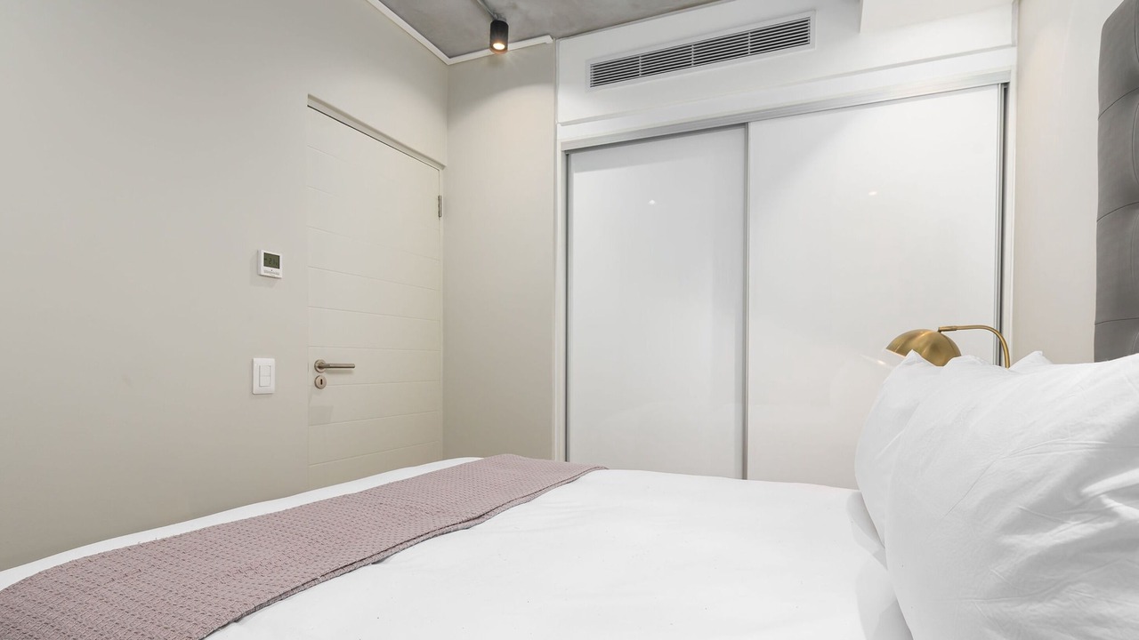 Photo of Bedroom in Cape Town City Centre